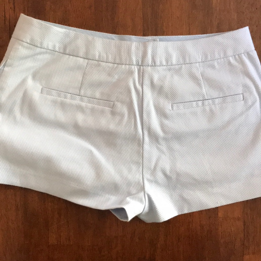 Zara Basic Shorts - Picture 2 of 4